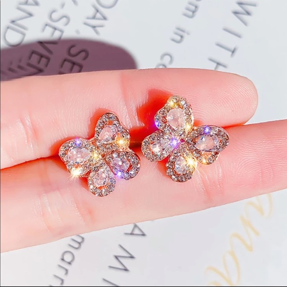 Jewelry - New Women’s Rose Gold Diamond Butterfly Earrings